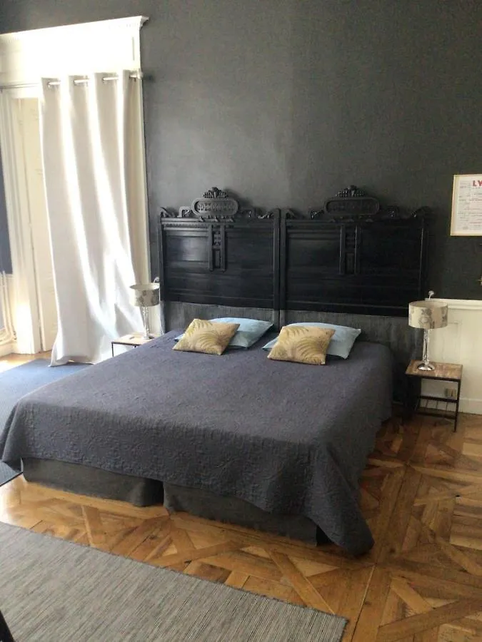 Une Nuit Au Second Chambre D Hotes Bed & Breakfast Lyon